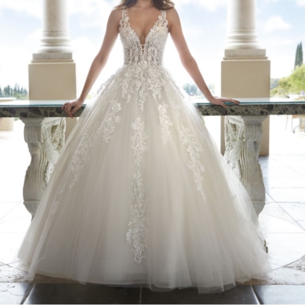 Demetrios style 1204 wedding dress